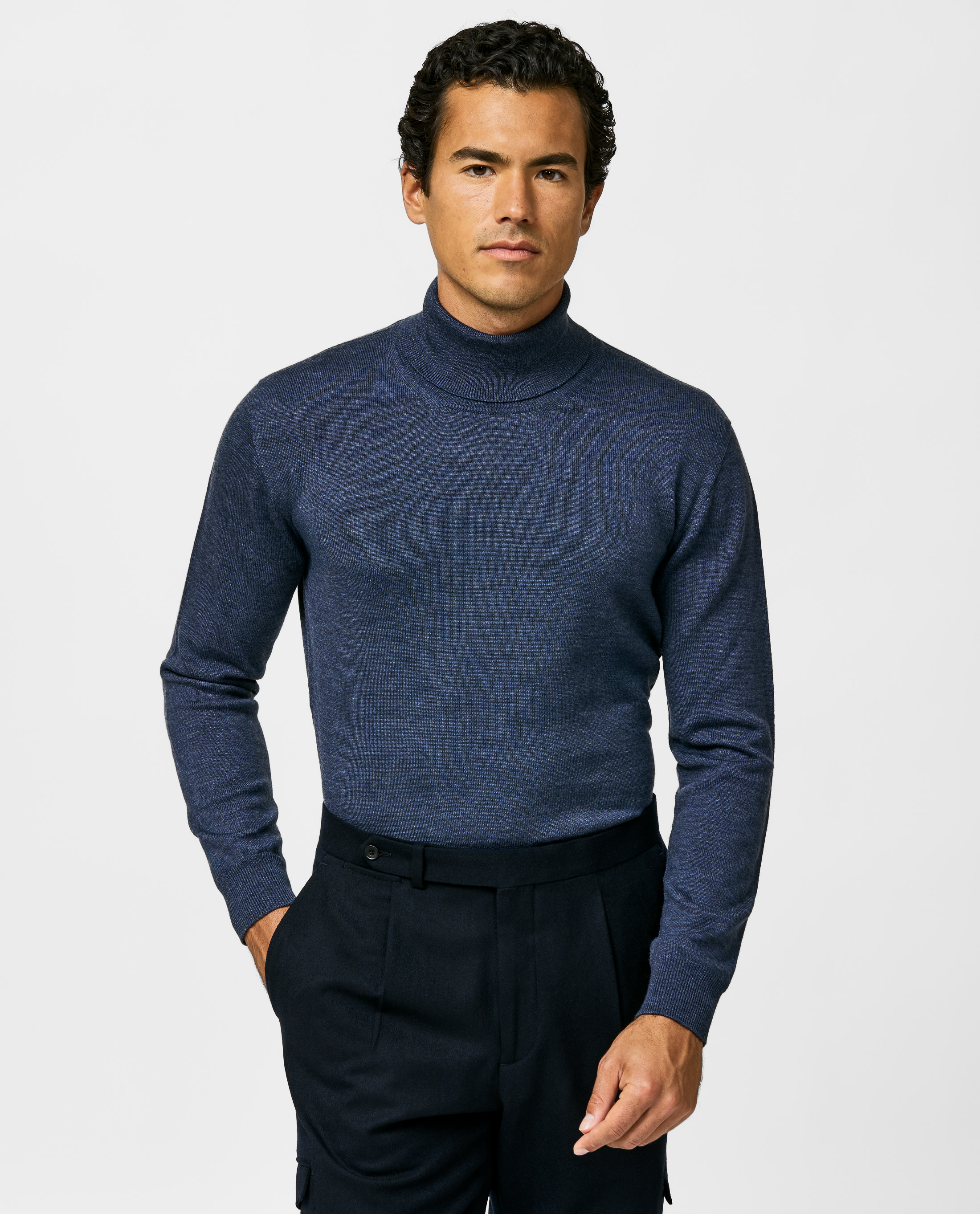 Style-MKC1193-custom-knitwear, view 0 - Atelier Munro