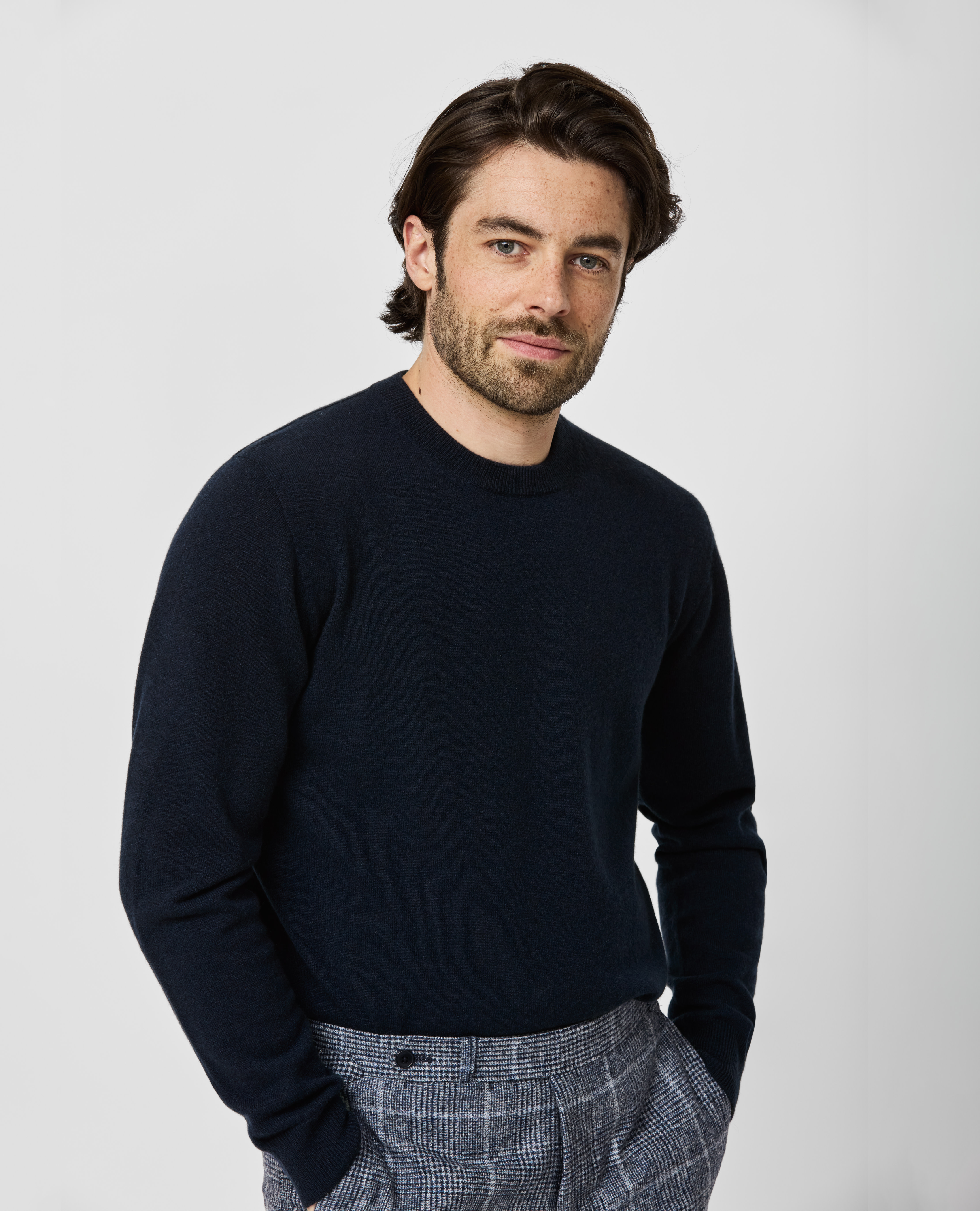 Navy-Blue-Cashmere-Crew-Neck-Knit-MKC1034-custom-knitwear, view 0 - Atelier Munro