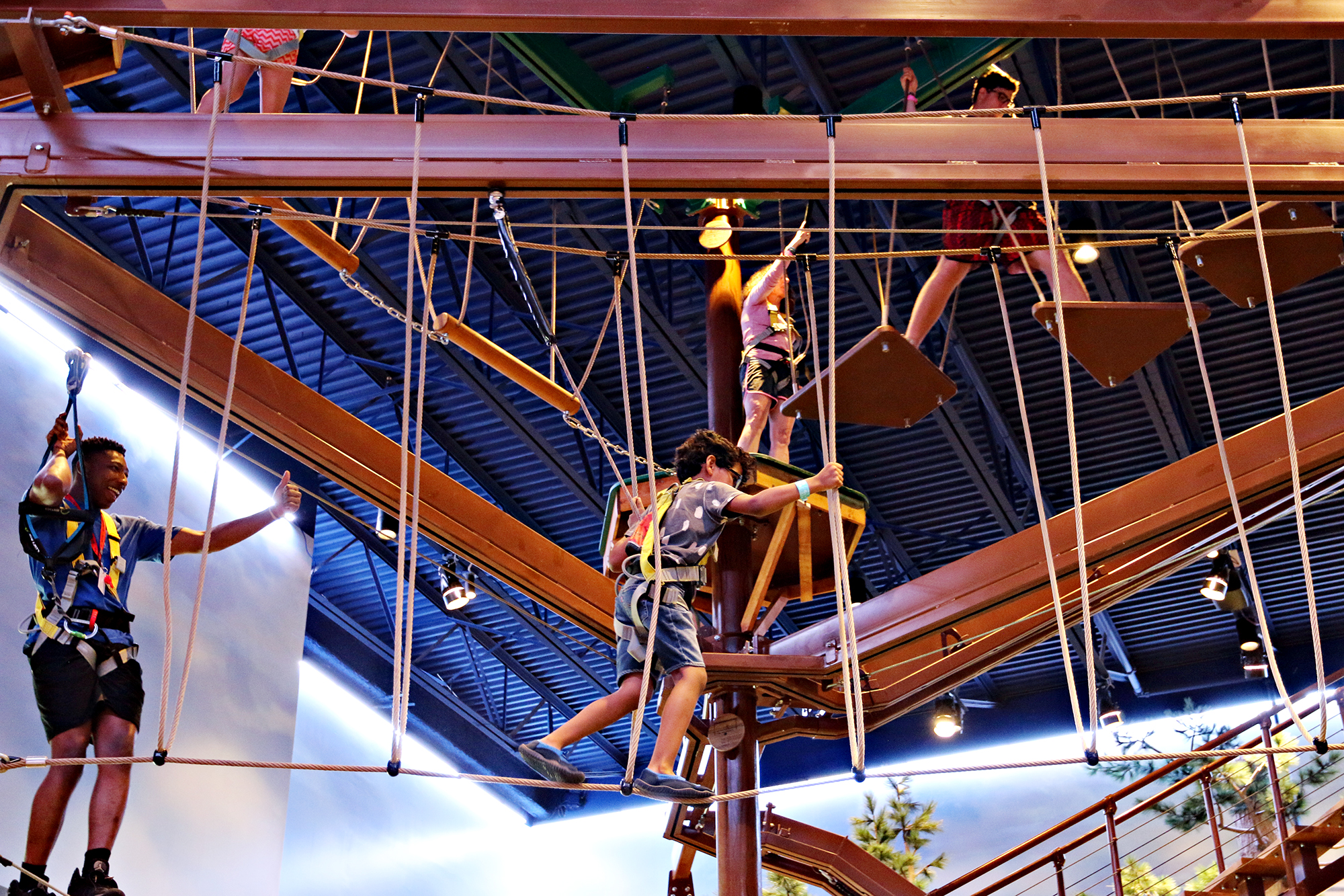 Kids on the rope course at Great Wolf Lodge LeGrange/Atlanta.