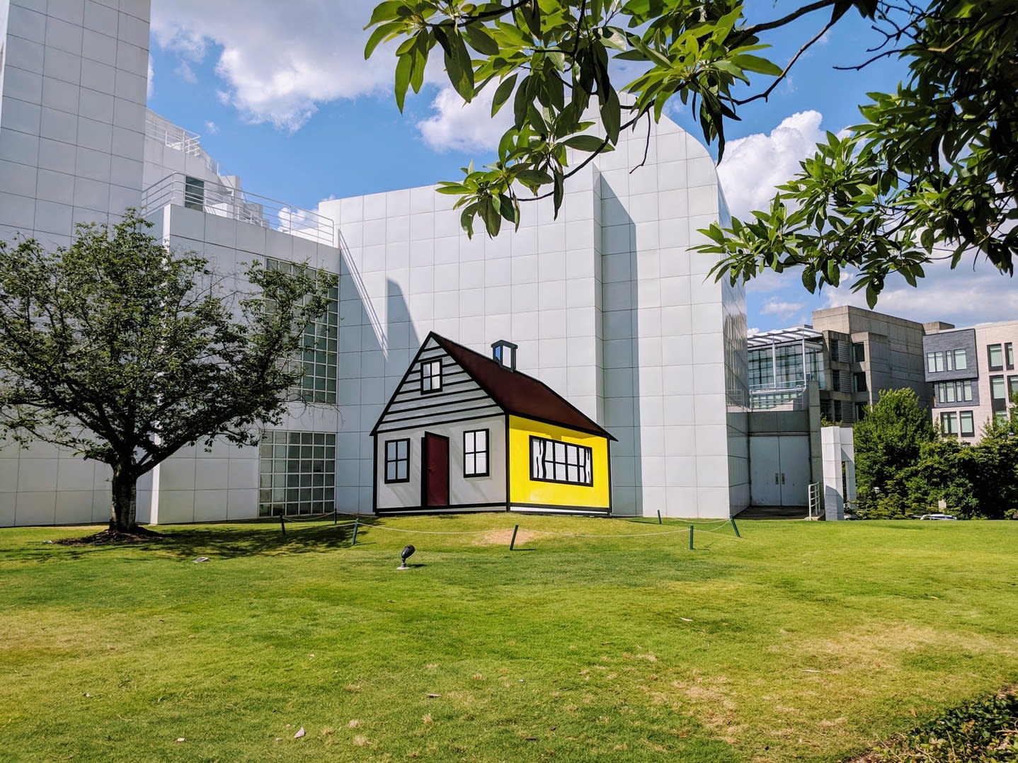 image of the High Museum of Art near georgia tech in atlanta ga