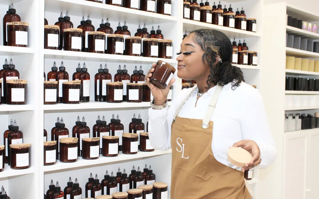 image of candle-making classes in atlanta ga