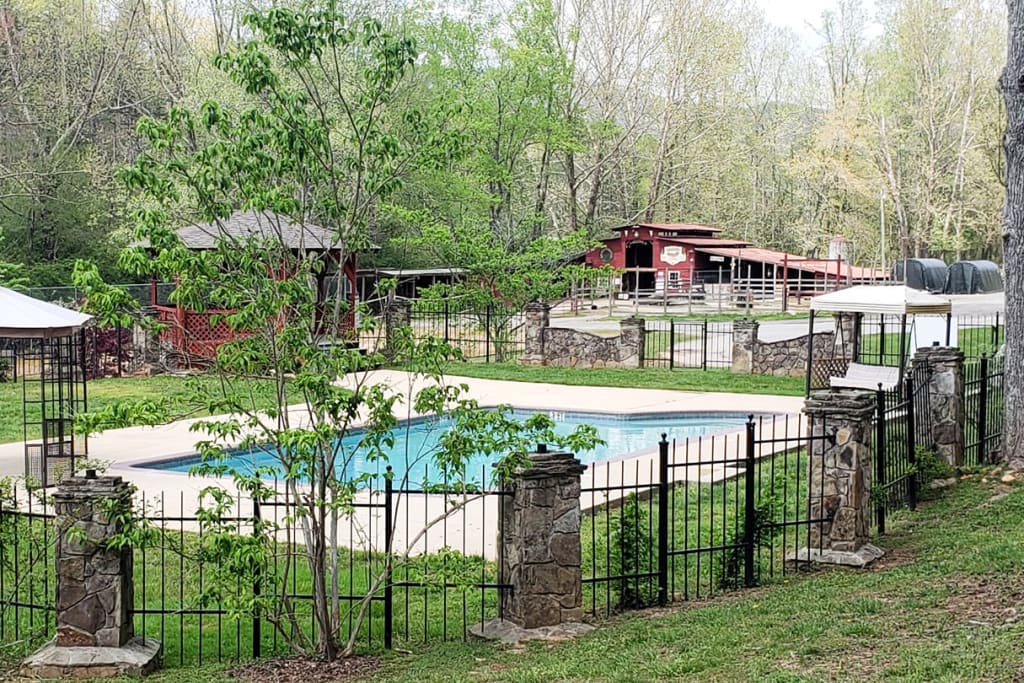 image of Find Forrest Hills Resort in the foothills of the North Georgia mountains.