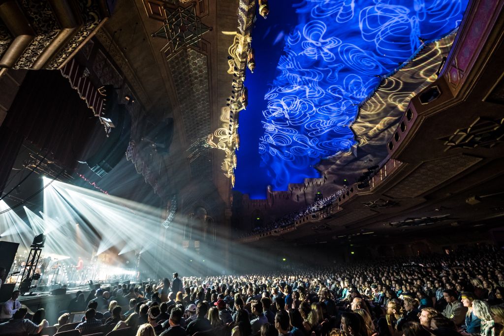 image of fox theatre in atlanta ga