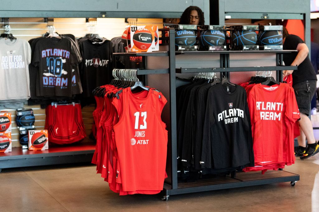 Atlanta Dream Apparel & Gear  Curbside Pickup Available at DICK'S