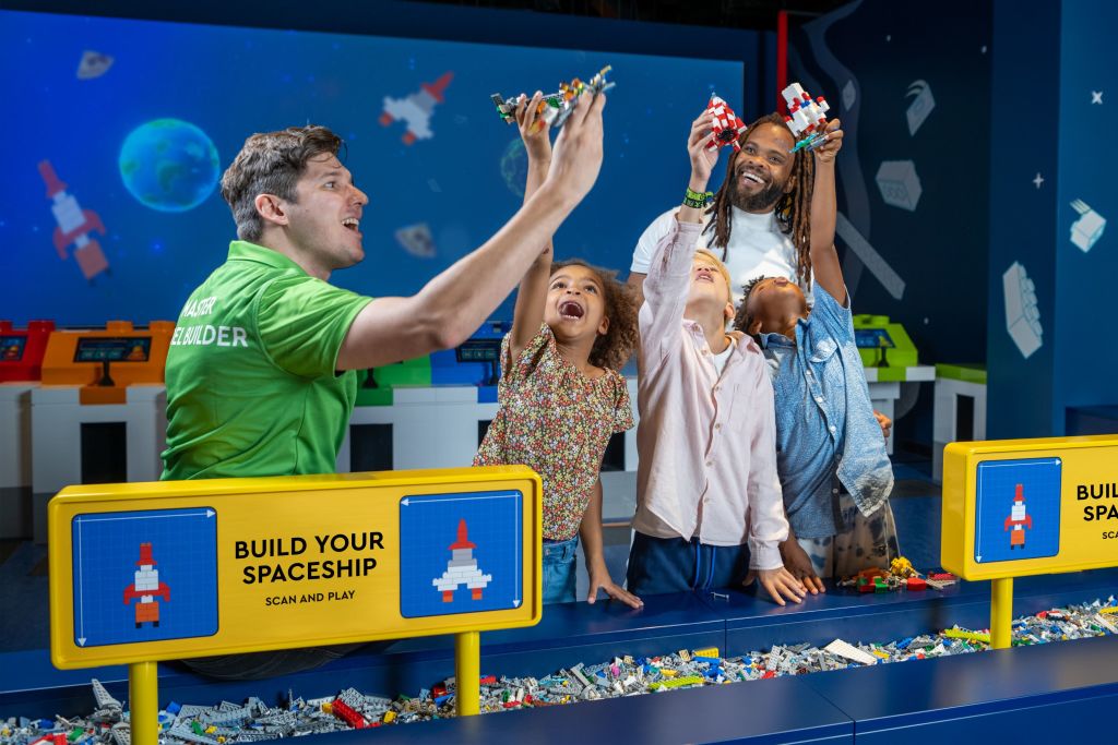 image of the LEGO Discovery Center in atlanta ga