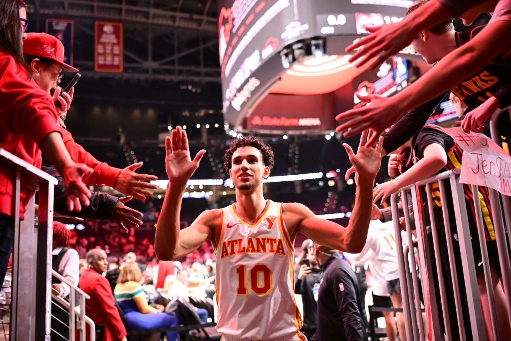 Cool Things To Do in October in Atlanta 3 Atlanta Hawks player in jersey 10 high-fives fans after a game in Atlanta, Georgia.