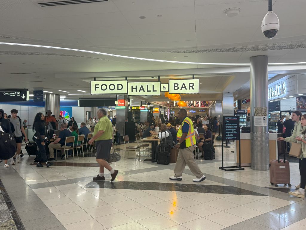Atlanta Airport Food A Food Hall Is Opening On Concourse F At