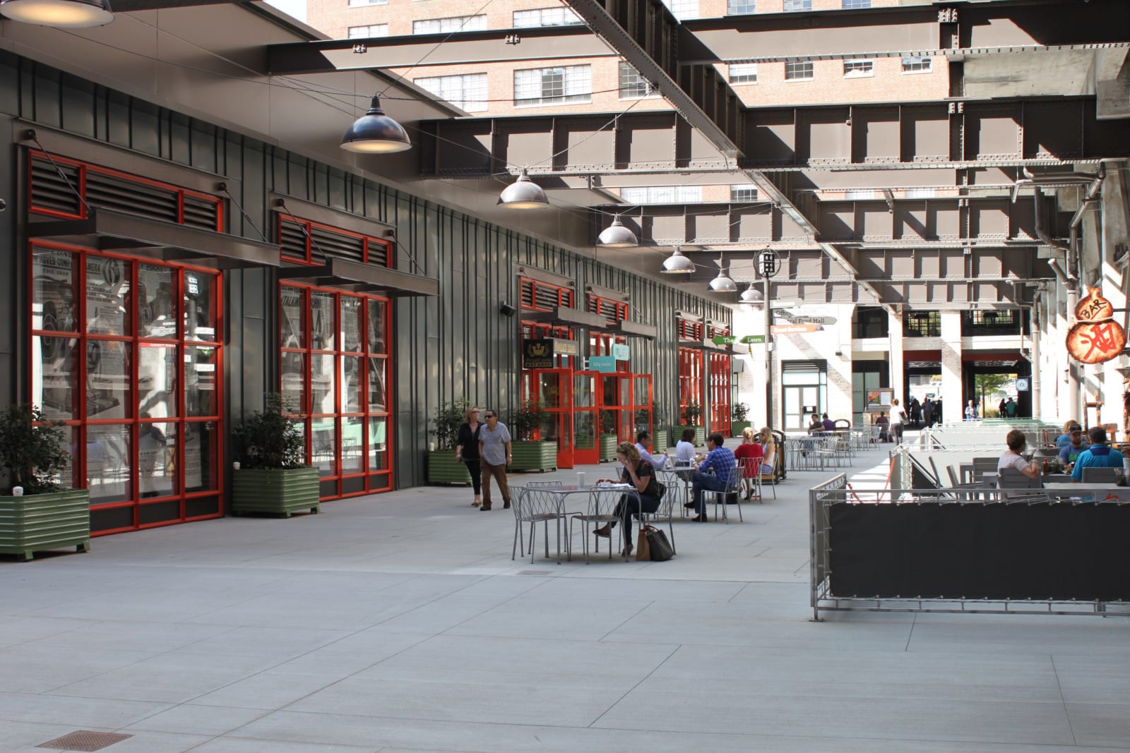 Atlanta-Ponce-City-Market-Courtyard