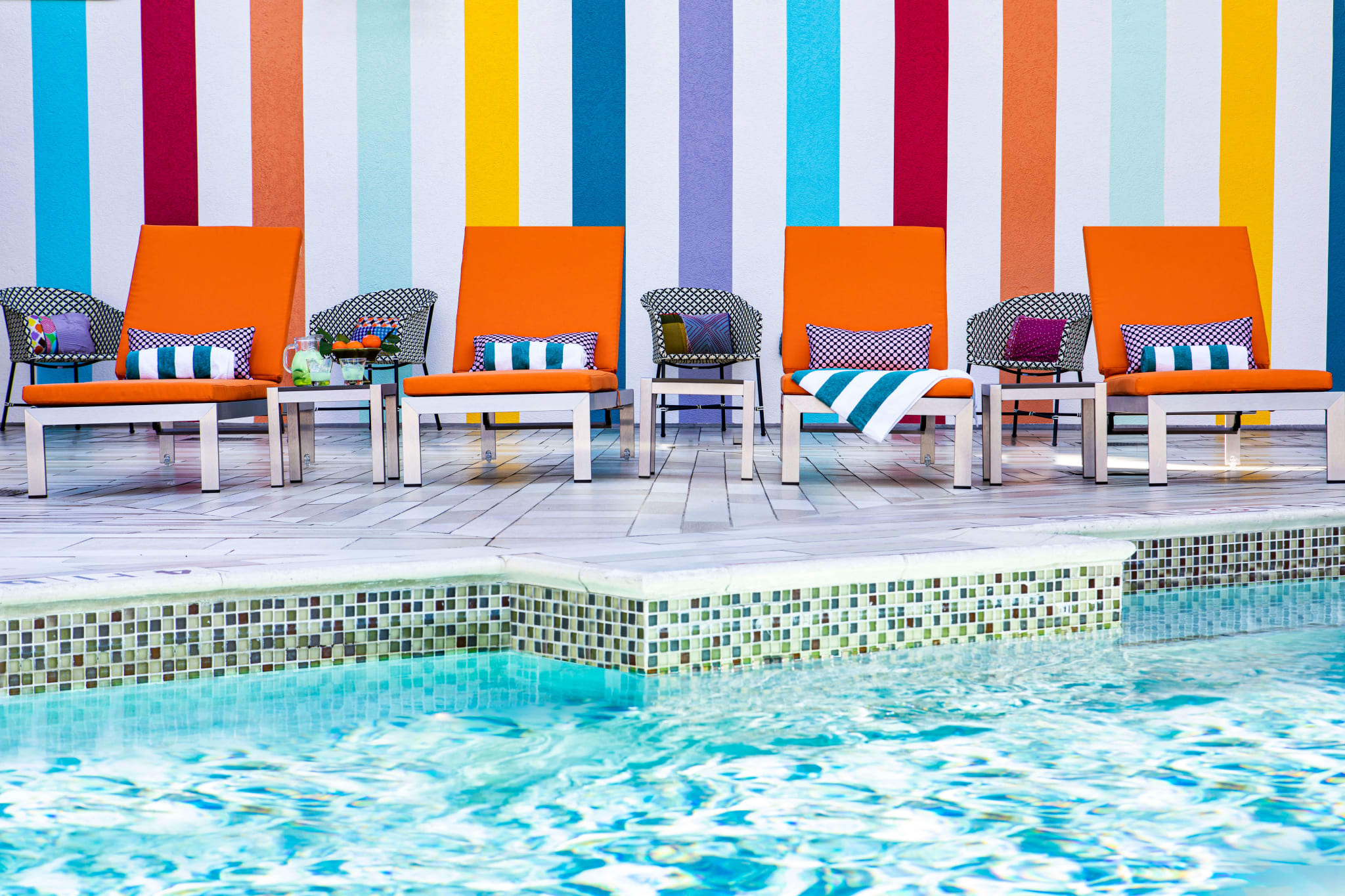 image of the pool at Hotel Colee in atlanta ga