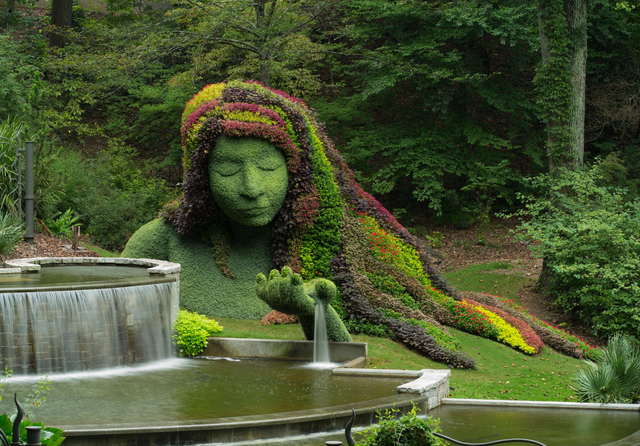 Enjoy Atlanta's beautiful parks and gardens on Mother's Day