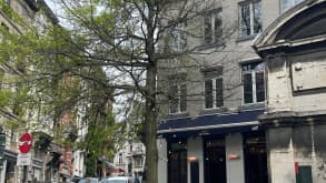 Brussels - Unveiling the Charms of Brussels: A Tapestry of History, Art, and Gastronomy - Eating a brunch in the « Marolles » neighbourhood