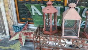 Smithville - Authentic small Texas town- Antiques - null