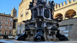Bologna - Historical interest. Architecture. Culture - Fontana di Nettuno