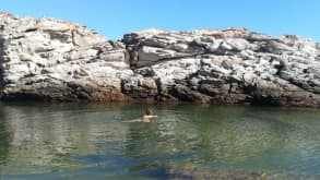 Jeffreys Bay - Surfing good waves - Natural pools along the Otter Trail