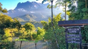 Mount Kinabalu - Climb the highest free standing mountain in Southeast Asia - Starting the hike at Mount Kinabalu Park