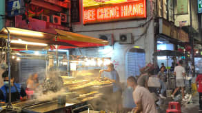 Chinatown Kuala Lumpur - It is a good start to explore the city and its surroundings - null