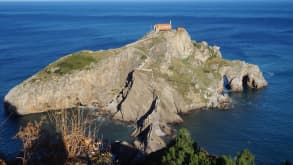 Gorbea - Guggenheim museum and walking near the ocean - San Juan de Gaztelugatxe