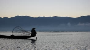 Nyaungshwe - The incredible scenery around (and within) the famous Inle Lake - Inle Lake at Sunrise