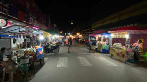 Pai - Relaxed and beautiful place in nature, good food and spiritual activities - The street market