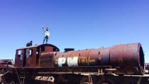 Uyuni - To get to see an amazing view, very unique. - "Cementerio de trenes"