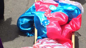 La Paz - Get to know the city and visit a friend. - People of La Paz celebrating the Carnival