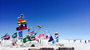 Uyuni - To get to see an amazing view, very unique. - Country flags in the middle of the desert