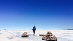 Uyuni - To get to see an amazing view, very unique. - The amazing vastness of the white flats