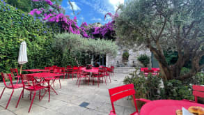 Aigues-Mortes - Espiguette beach - Courtyard of my hotel in Aigues Mortes