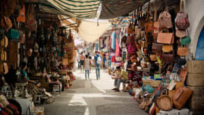 Djerba - For a little rest with your feet in the water - Djerba souk