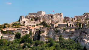 Les Baux-de-Provence - Discover some of the most famous works of art in Les carrières de Lumières - null