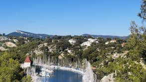 Cassis - Pretty old town and great walks to "les Calanques" - null