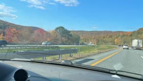 Montreal - Good time with friends - Driving through the countryside of Montreal beautiful trees and mountains