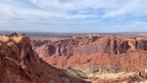 Island in the Sky - We wanted to try to see if we could catch the essence of this district in one hiketrail, and catch some views with the car. - null