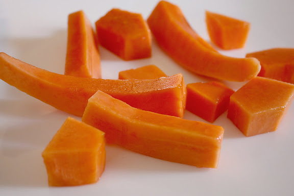 Peeled papaya