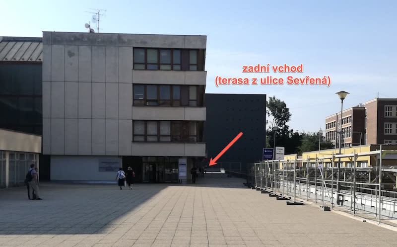 Pokladna-zadni-vchod-01