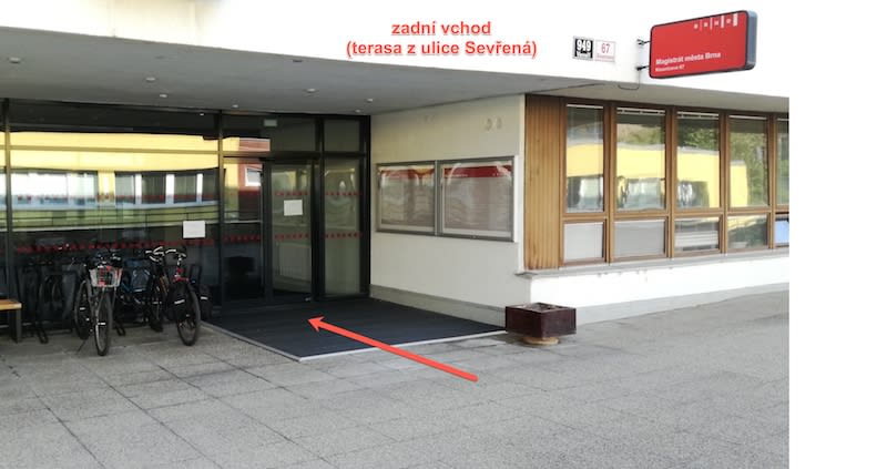 Pokladna-zadni-vchod-02