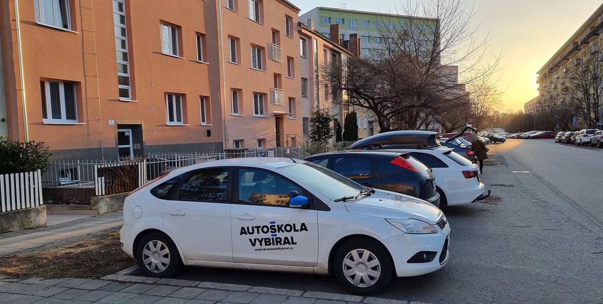 náměstí SNP 7 - Autoškola Vybíral