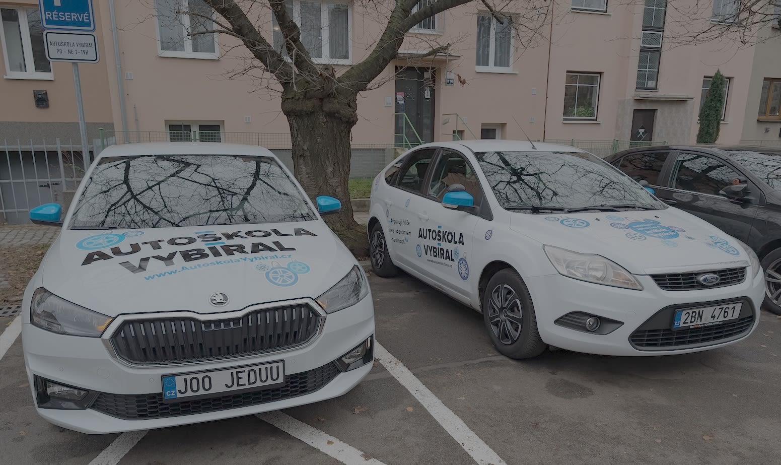 Autoškolní auta na Advent 2025 (Fabie a Ford Focus)