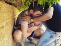 דורשים הכרעה