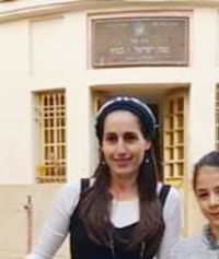להשאיר את רוית זר כמנהלת נצח ישראל
