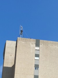 סלקום בונה חוות אנטנות על חשבון ילדים וקשישים בכרמל המערבי בחיפה