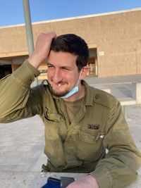 שניר נשאר בבהד החינוך!