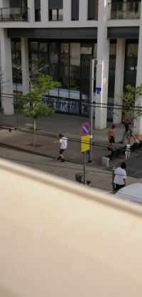 רוכבי סקייטבורד ברחבת המכבי 1