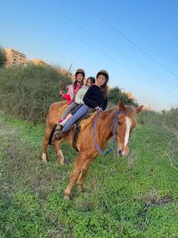 ילדי גני תקווה שומרים על החווה של רפי והחוויות בטבע