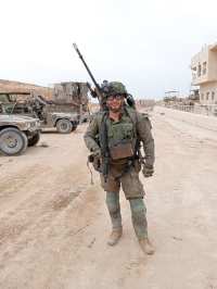 גו׳ש בון קבורה כגיבור מלחמה Josh Boone A War Hero