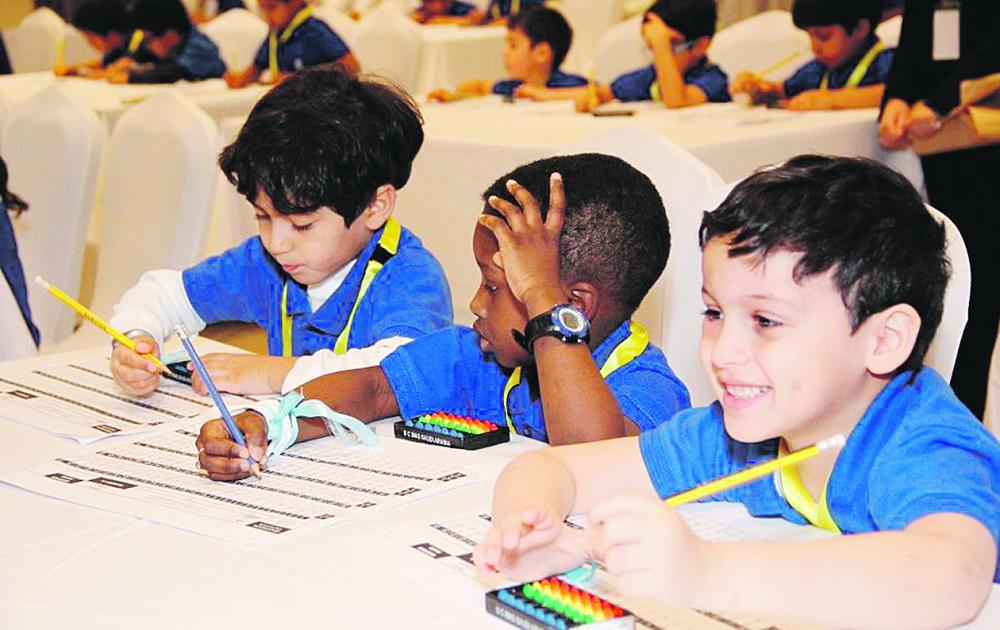 الأول عالميا من بين 4000 مترشحا في المسابقة العالمية للحساب الذهني