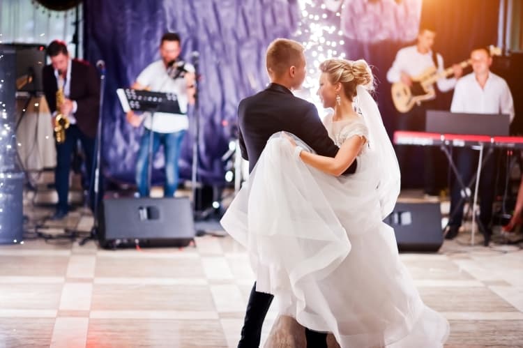hochzeitsfeier hochzeitsparty hochzeitsband trauung
