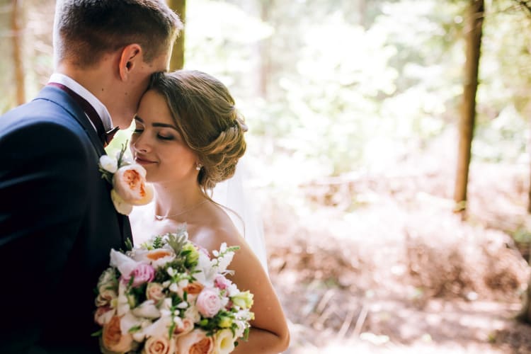 Intime und romantische Hochzeit mit professionellen Fotografen