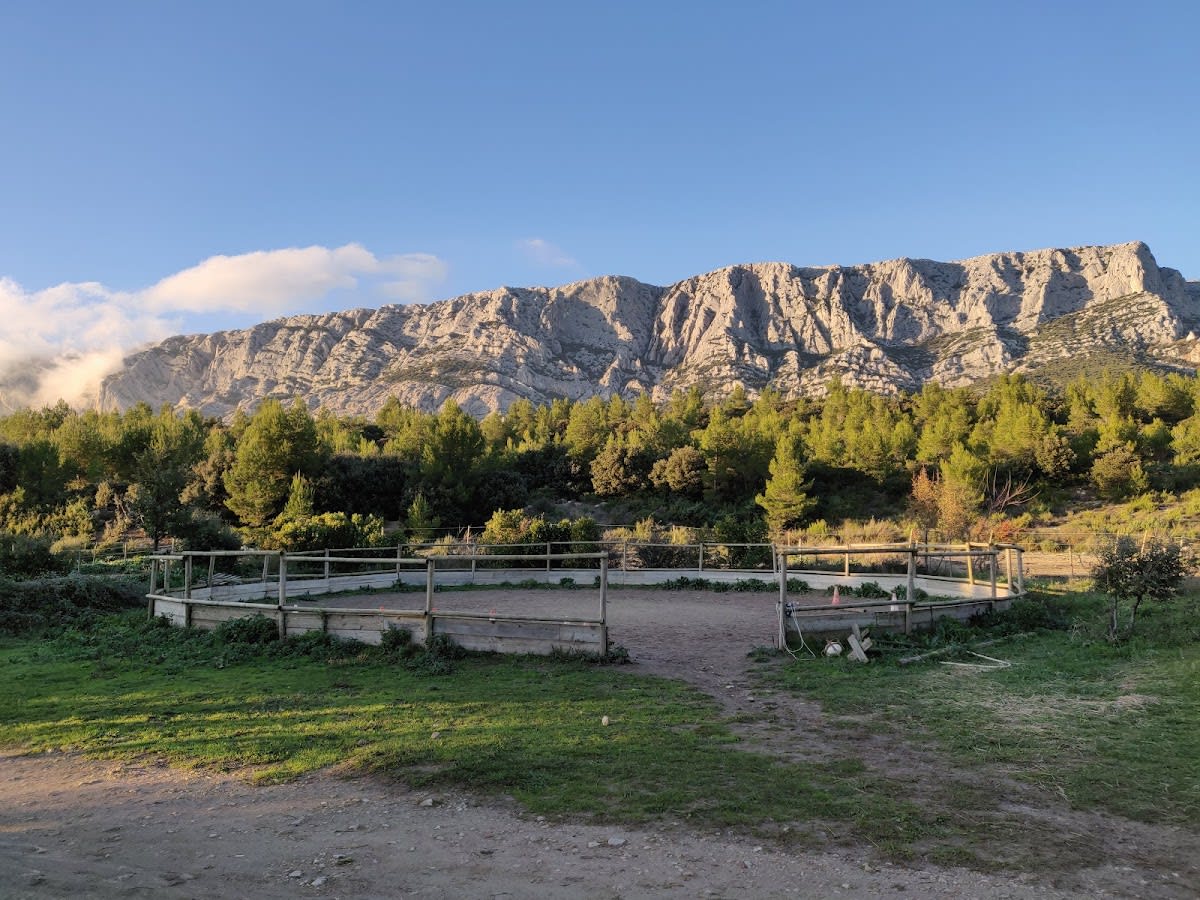 Photo 1 de Centre Equestre Clos Sainte Victoire