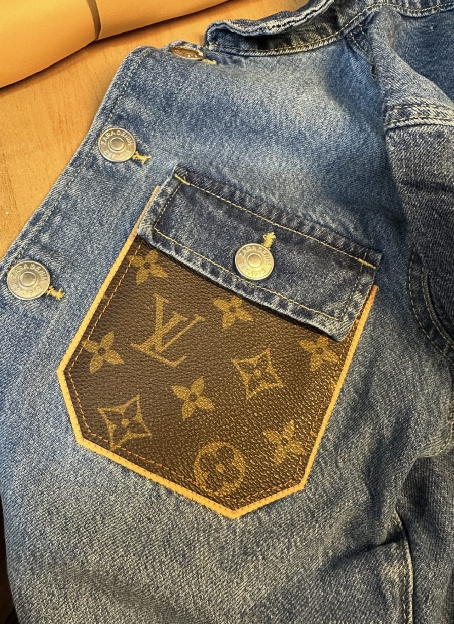 J Customs-4